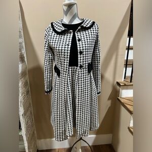 Rare editions girls sz. 16 Elegant Black/White Houndstooth dress/overcoat EUC